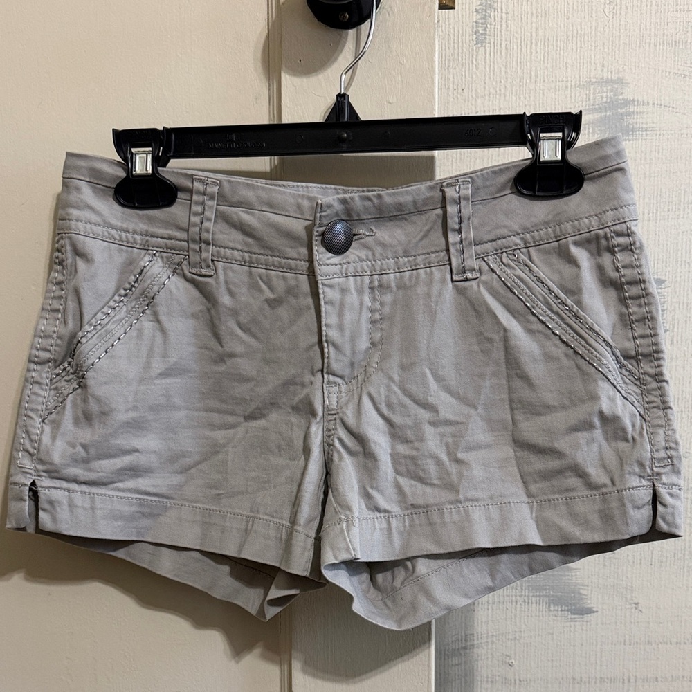 BKE Light Gray Women's Casual Shorts